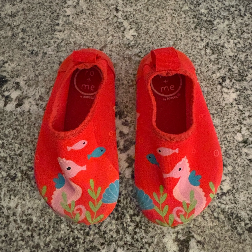 Ro + Me by Robeez baby horse water shoes